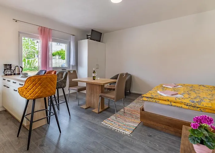 Apartments Elin